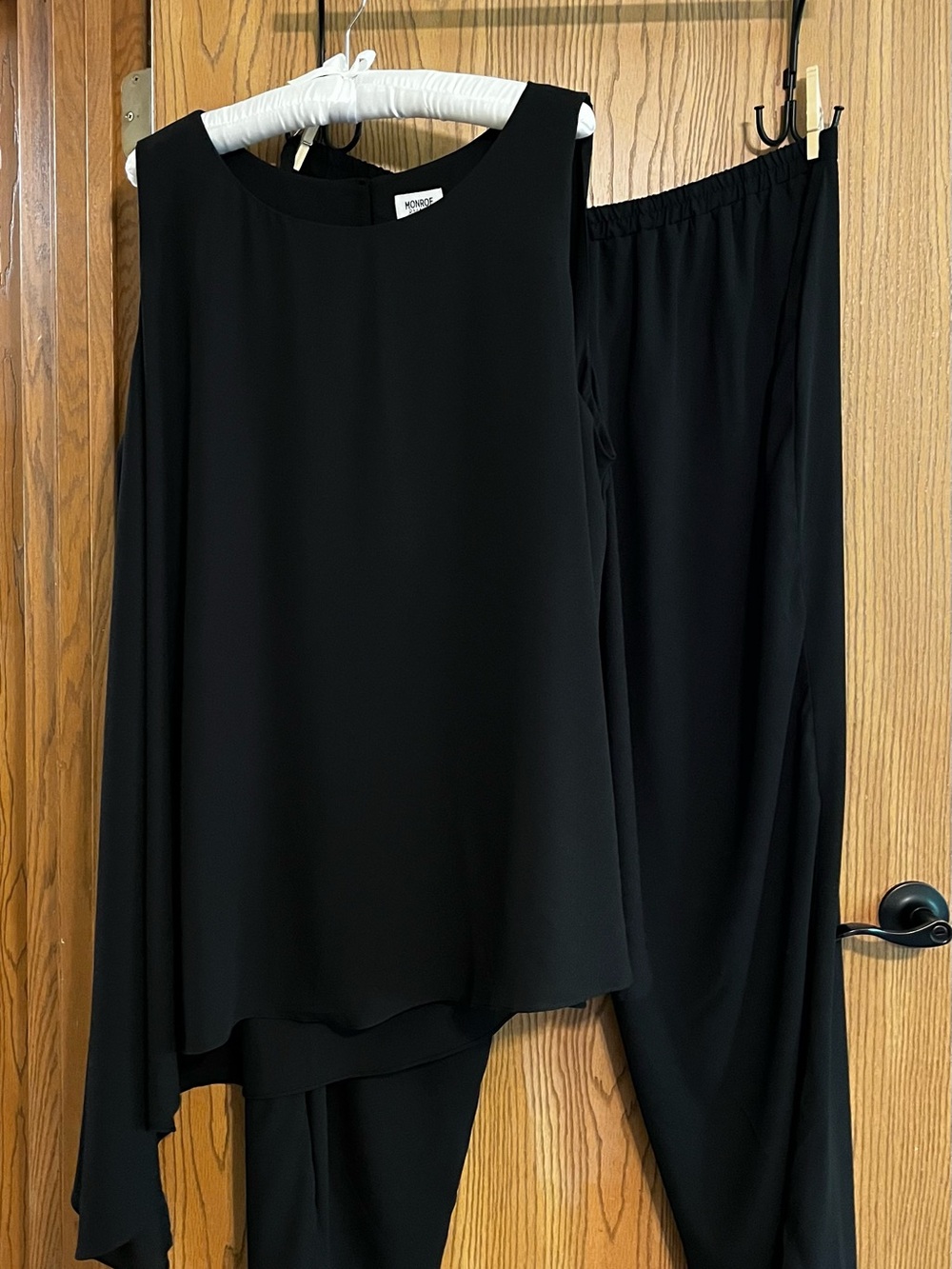 NWT Monroe & Main Size 3X  Lightweight, Flowy Two-Piece Pant Set